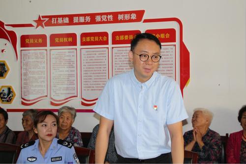 2019年8月29日十一师司法局援疆干部高振宇在第一司法所开展专题公证法律知识讲座 (2)