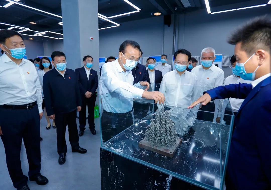 李克强在吉林考察：大力推进改革开放 培育壮大市场主体 推动东北全面振兴实现新突破