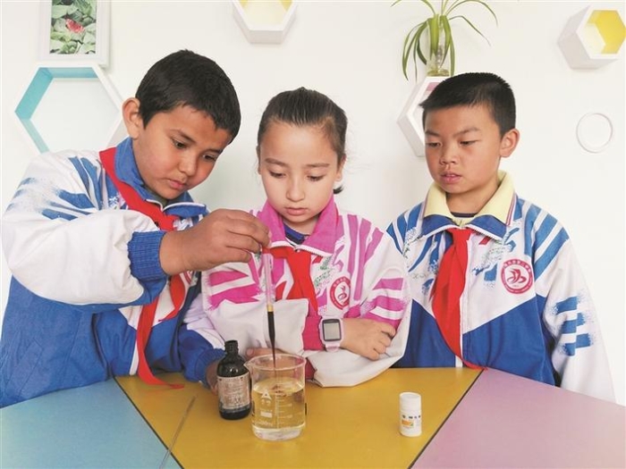 媒体解读丨培养造就科技创新后备人才 ——兵团科学技术协会开展青少年科学素质提升行动纪实