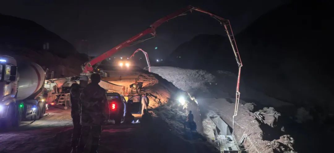 兵团建工水电集团建业公司红岩水库专属引调水管线工程（引水工程施工第三标段）全线贯通