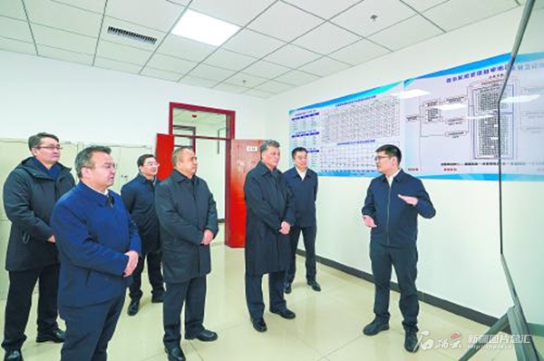 马兴瑞艾尔肯·吐尼亚孜在自治区发展改革委财政厅统计局调研 解放思想提高效率 担当实干奋发有为 推动新疆各项工作再上新台阶