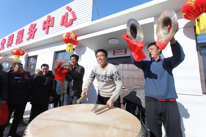 擦亮新时代党的建设“金色名片”——以习近平同志为核心的党中央贯彻执行中央八项规定、推进作风建设纪实