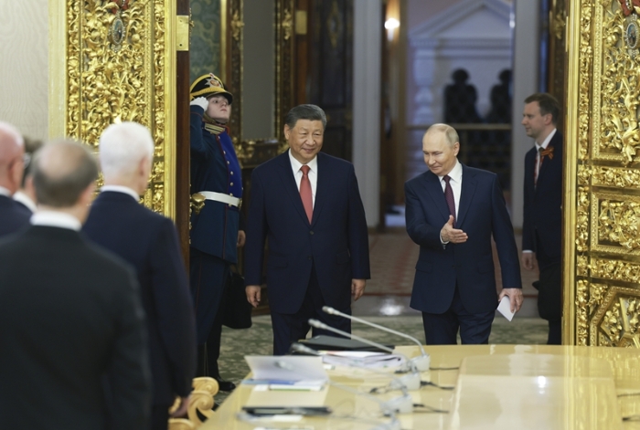 习近平同俄罗斯总统普京会谈